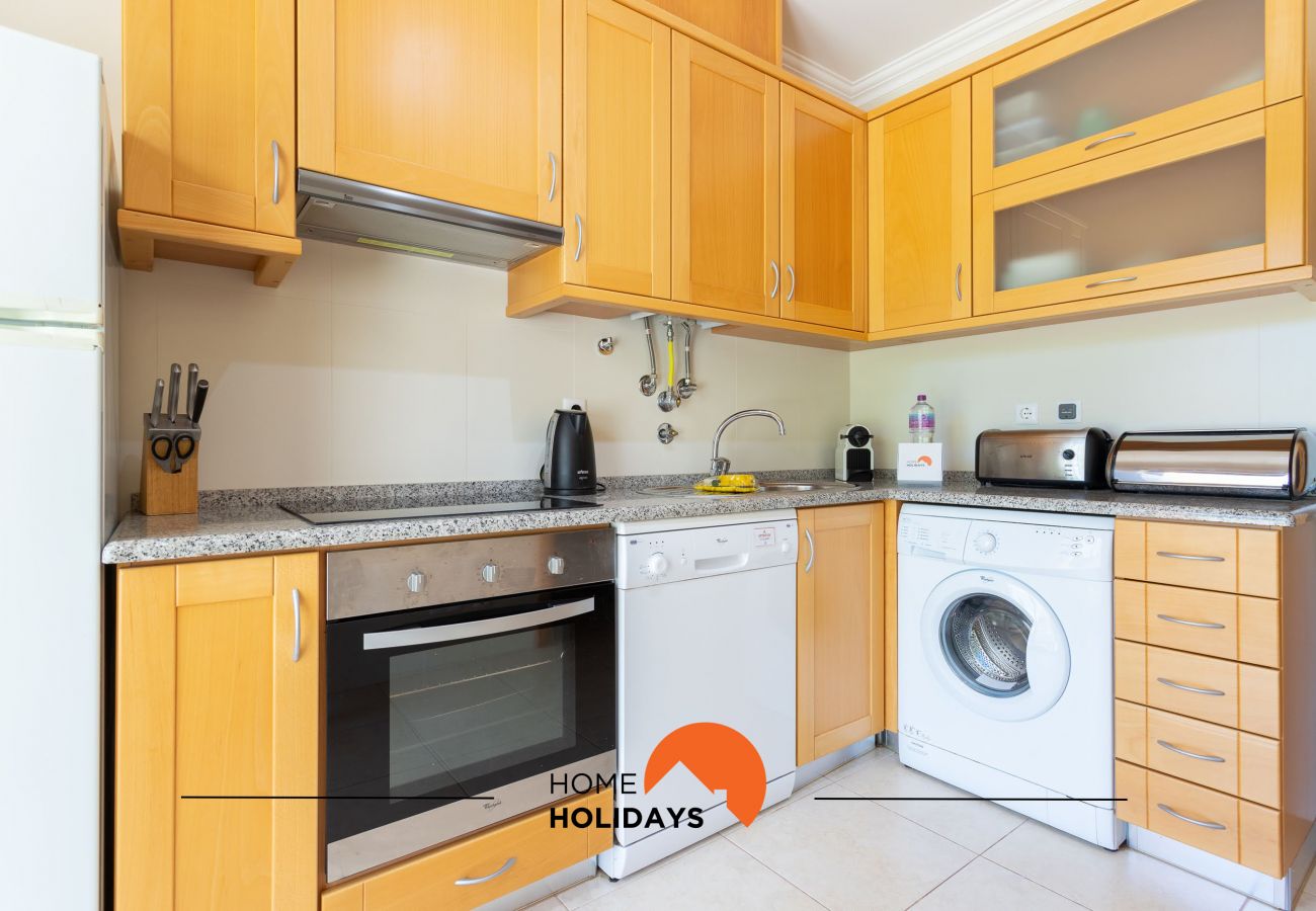 Maison à Albufeira - #154 2BR Villa | Pool & Quiet Area