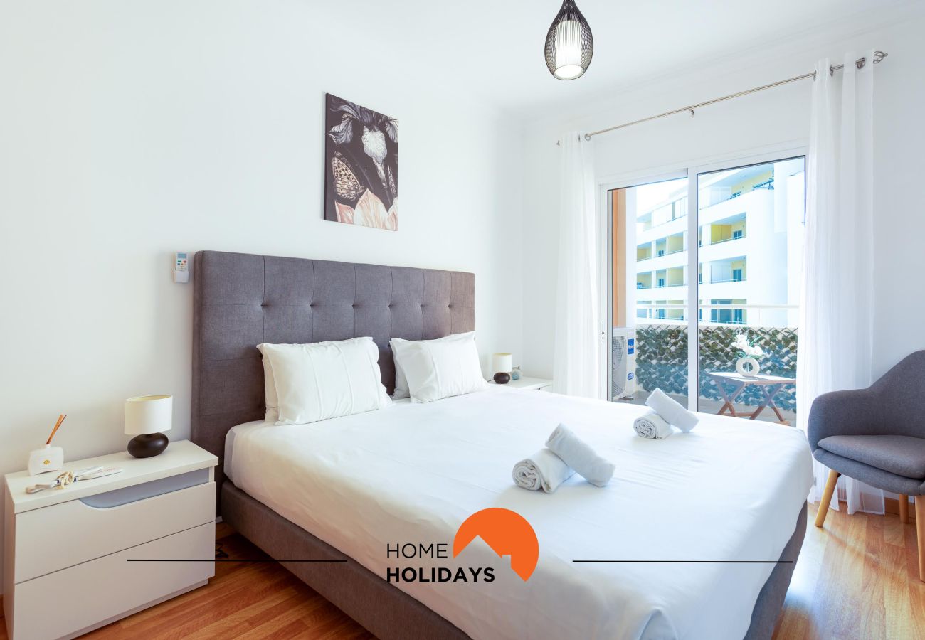 Appartement à Portimão - #209 Modern Apartment | Bright & Stylish