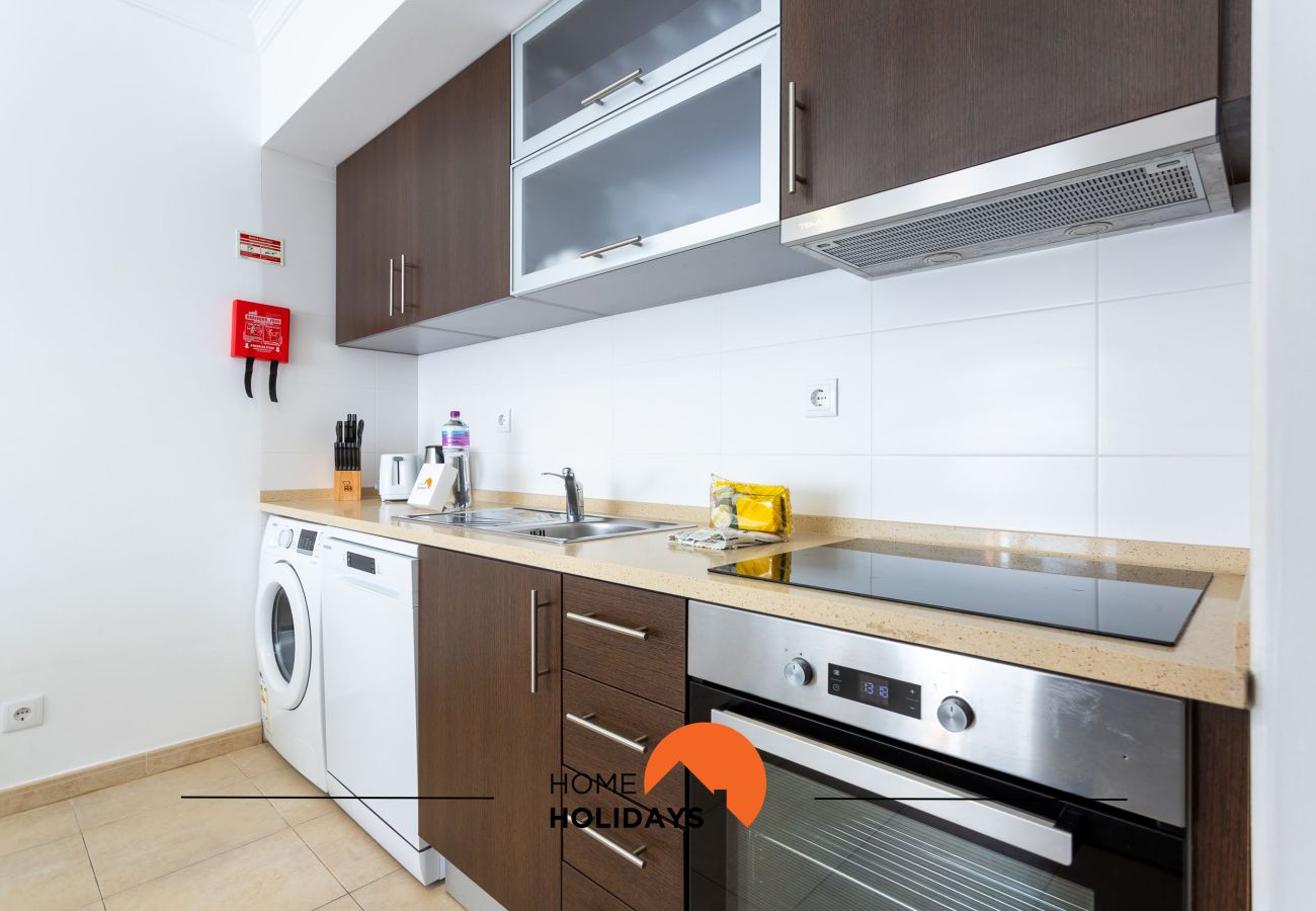 Appartement à Portimão - #209 Modern Apartment | Bright & Stylish