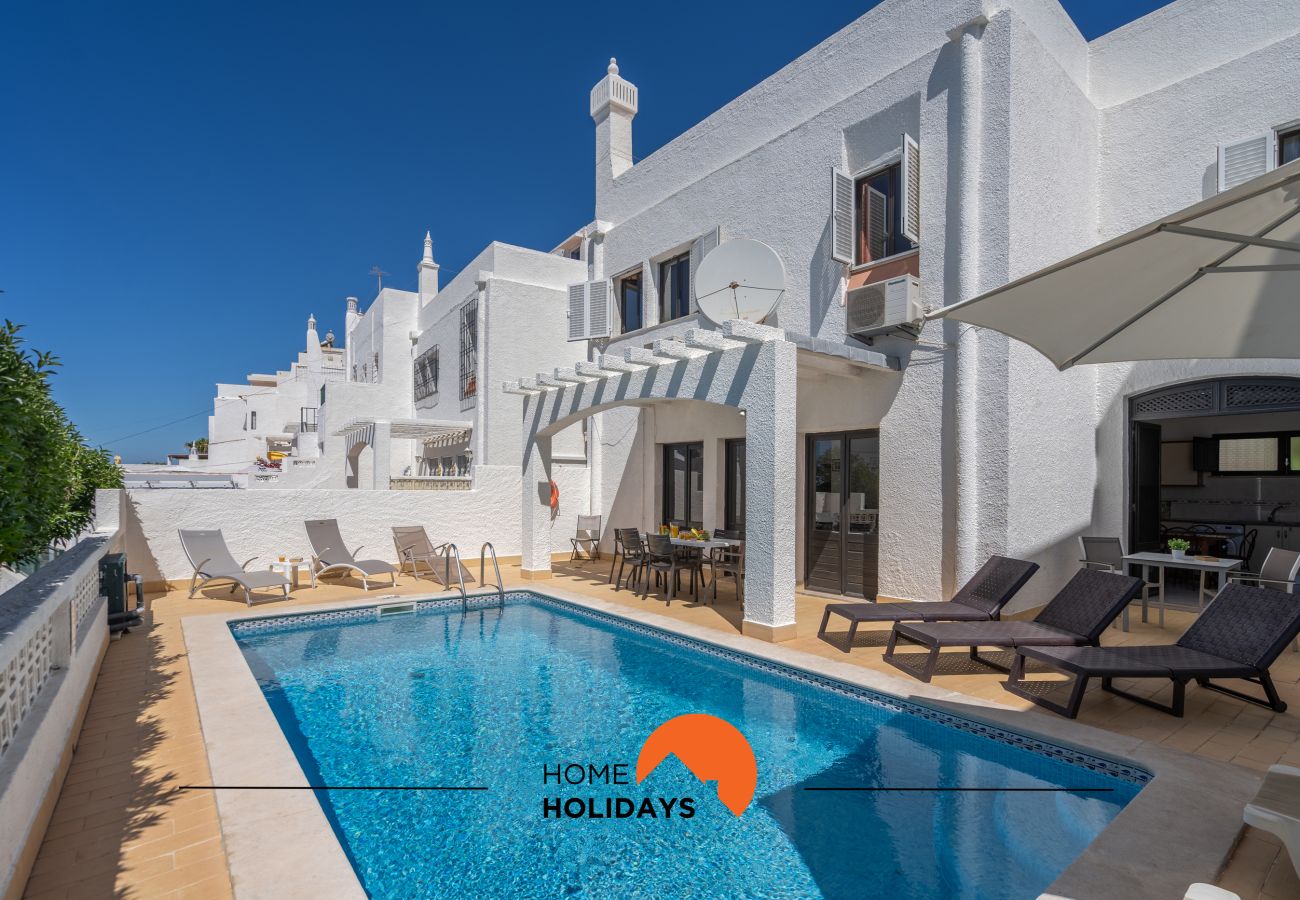 Villa à Albufeira - #232 Villa Girasol | Family Stay w Pool & Garden