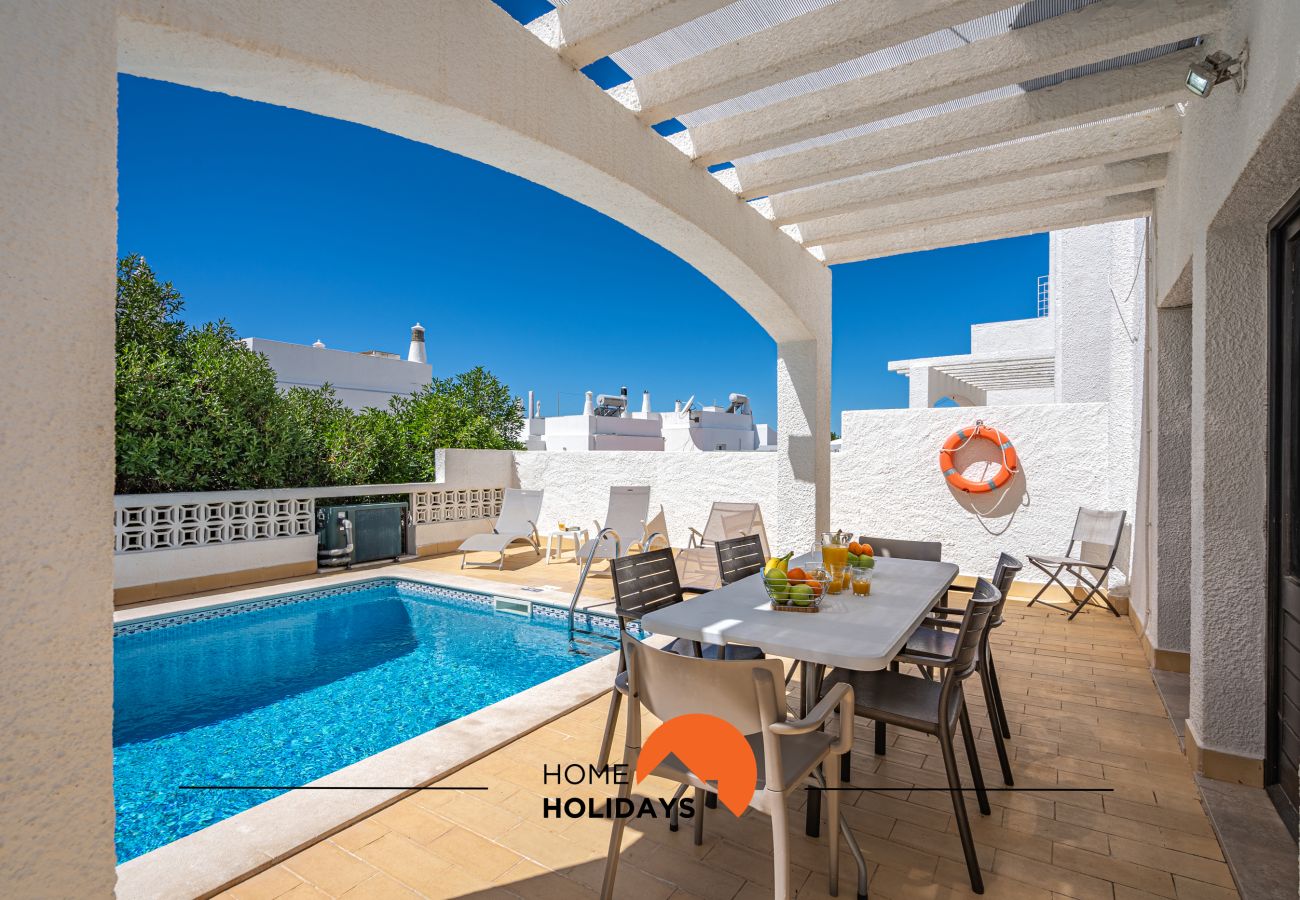 Villa à Albufeira - #232 Villa Girasol | Family Stay w Pool & Garden