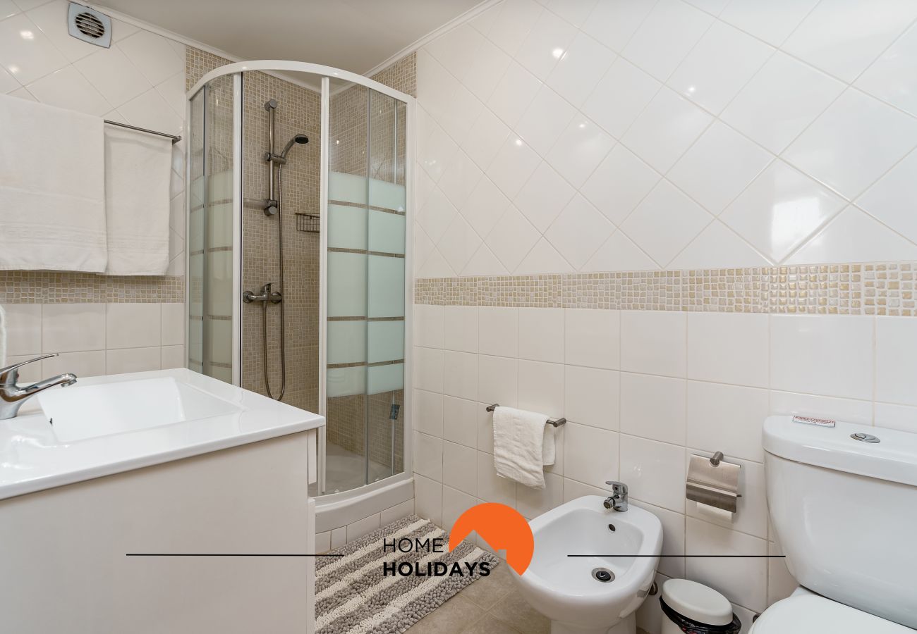 Maison à Ferreiras - #236 Spacious Apartment | Quiet Location