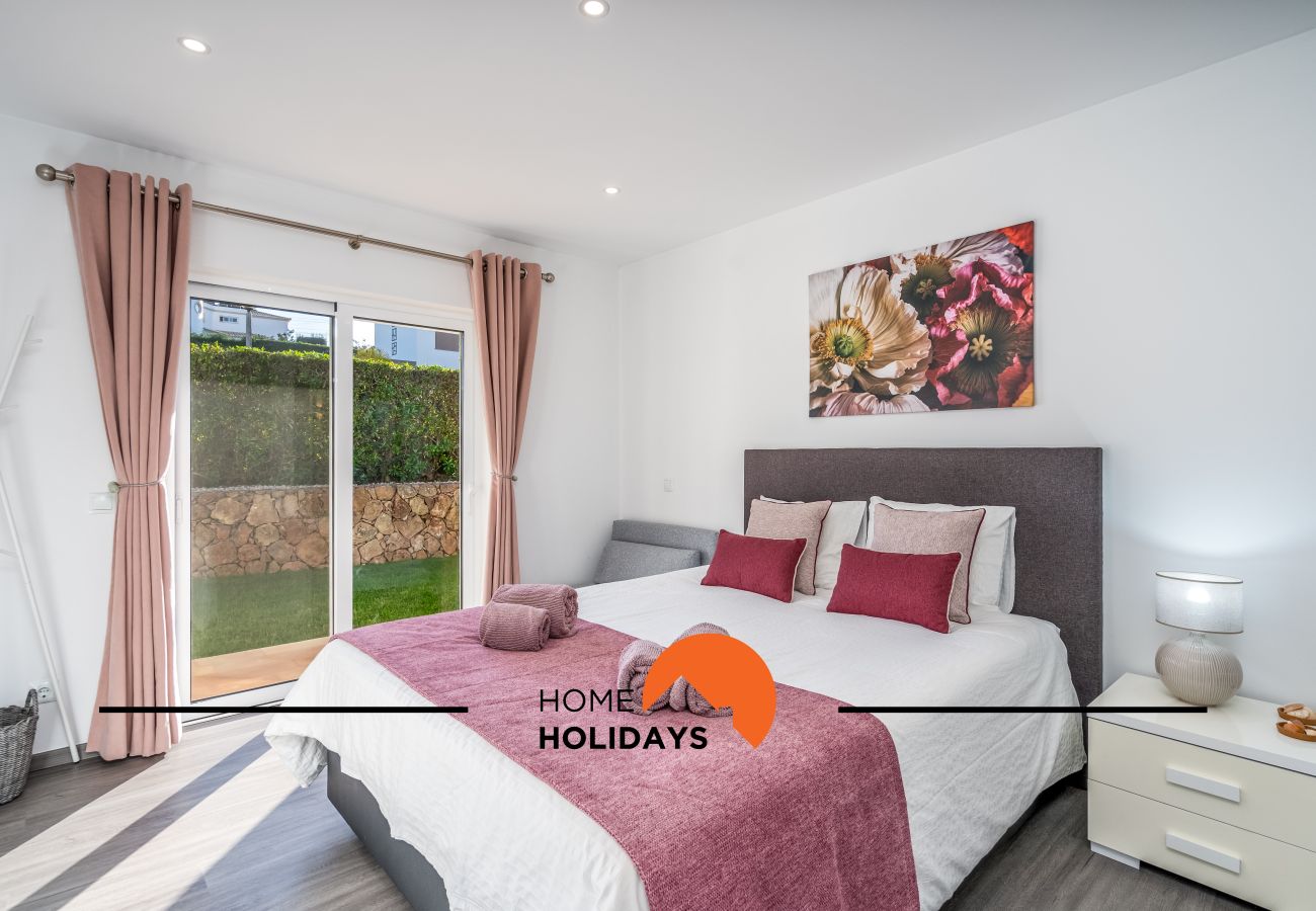 Villa à Albufeira - #239 3BR Villa w/ Pool | Family Stay