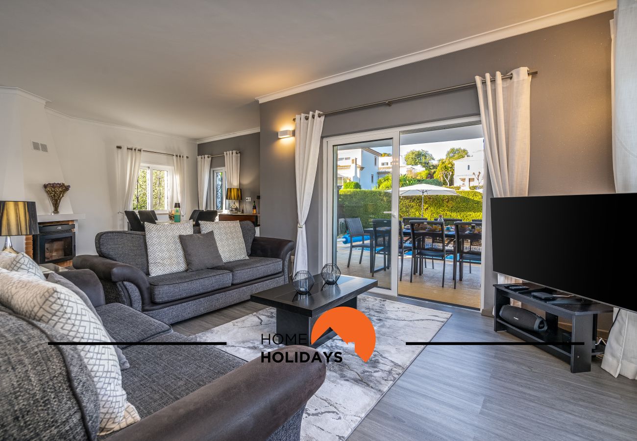 Villa à Albufeira - #239 3BR Villa w/ Pool | Family Stay