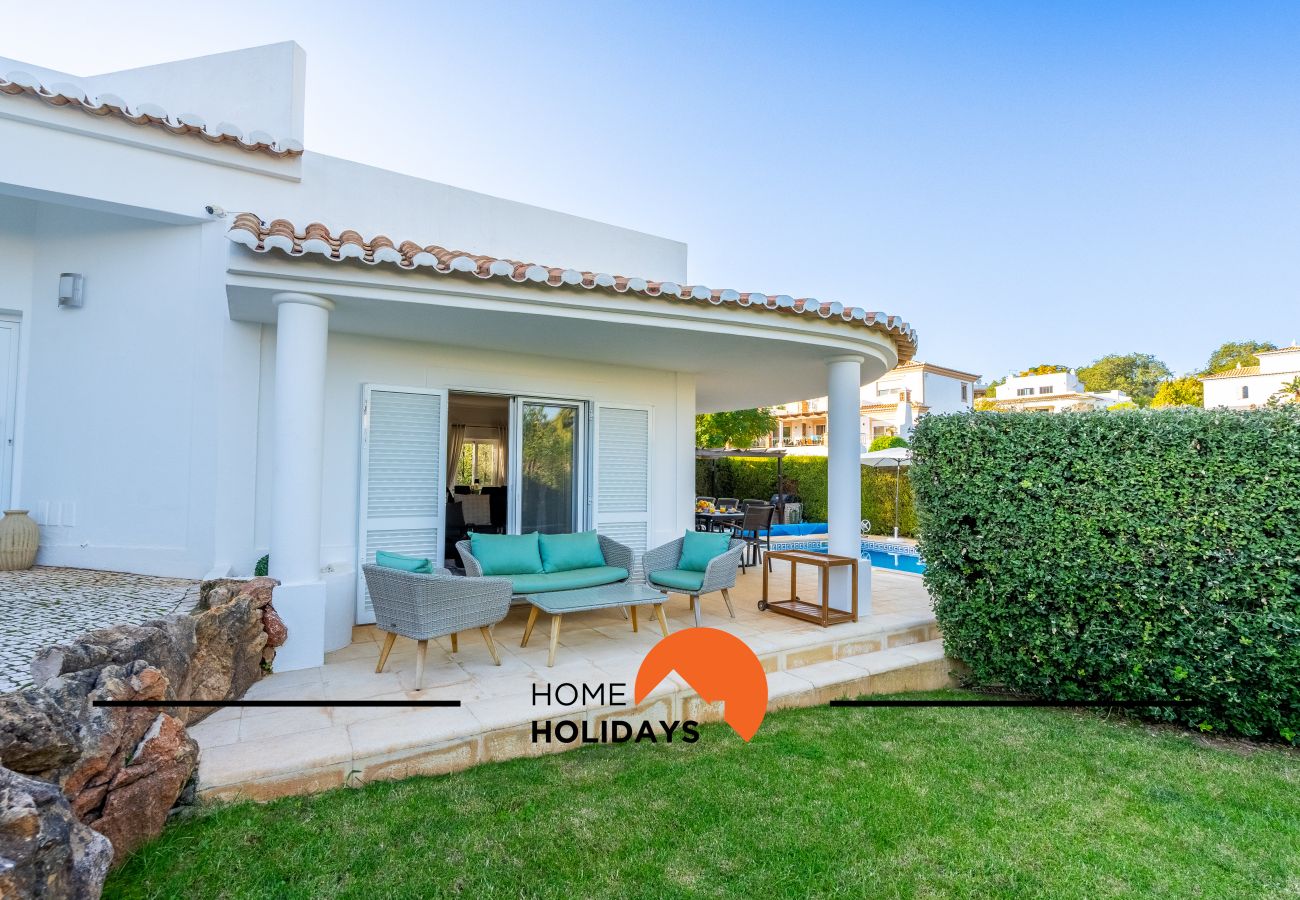 Villa à Albufeira - #239 3BR Villa w/ Pool | Family Stay