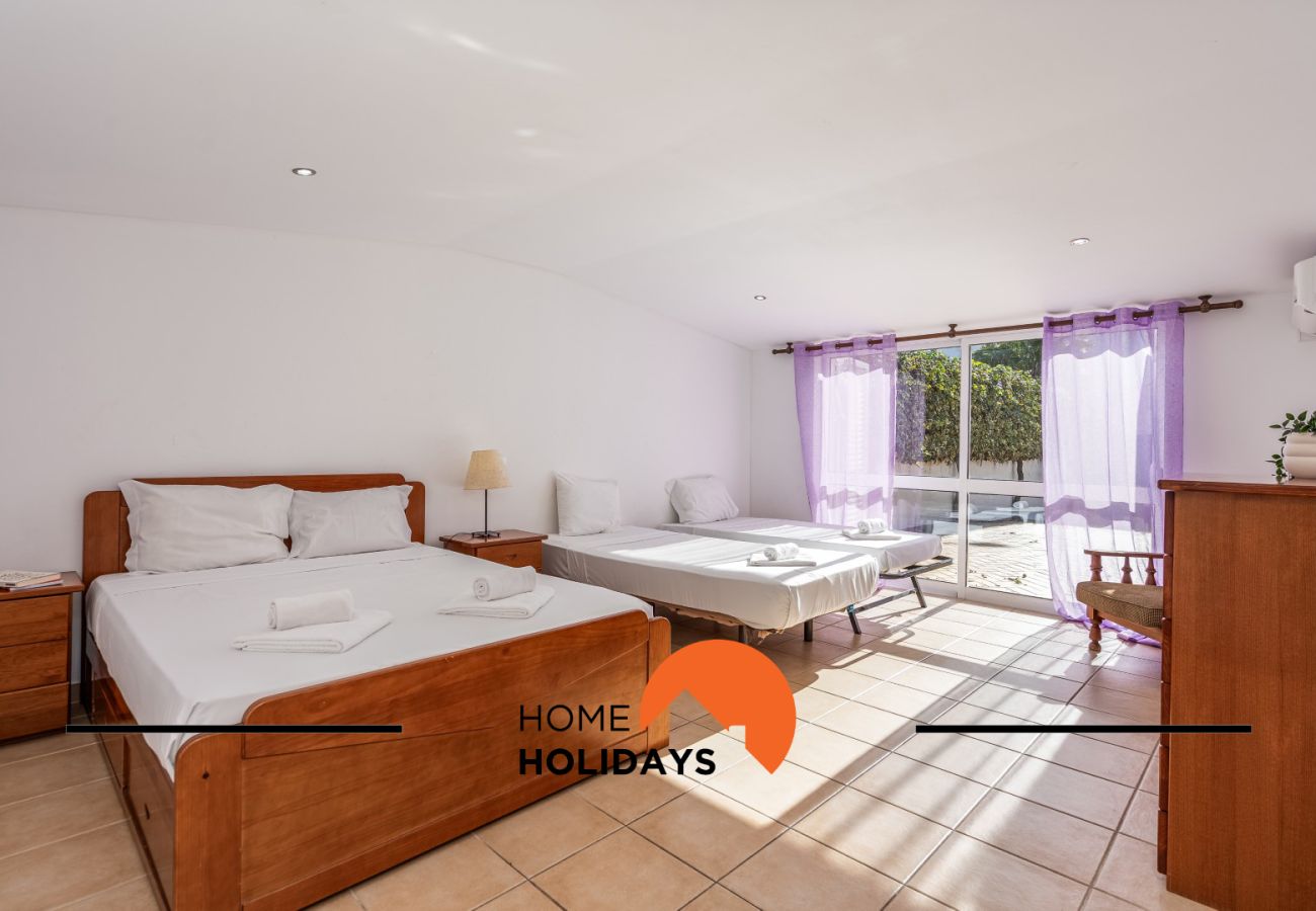 Villa à Albufeira - #278 Central 5-Bedroom Villa | Local Experience