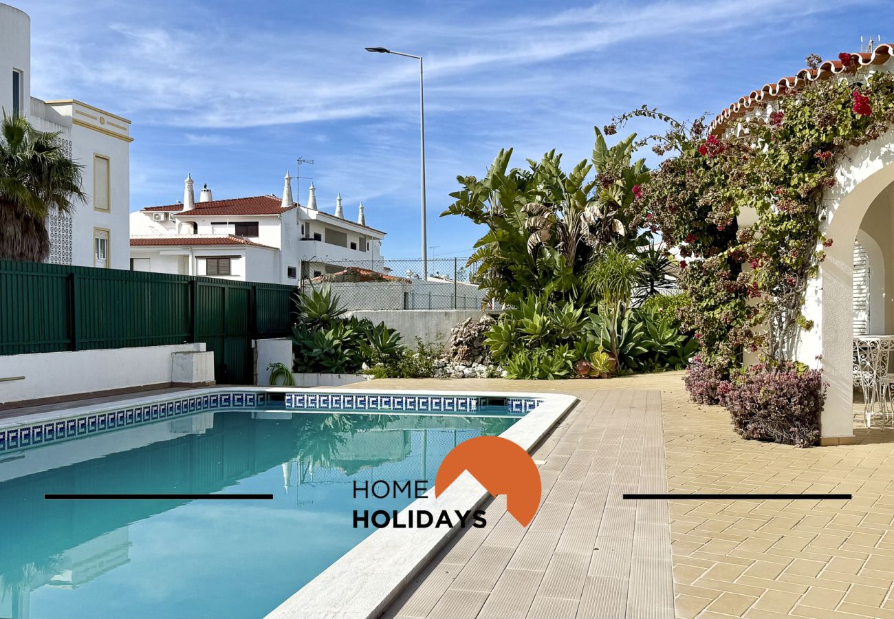 Villa à Albufeira - #278 Central 5-Bedroom Villa | Local Experience