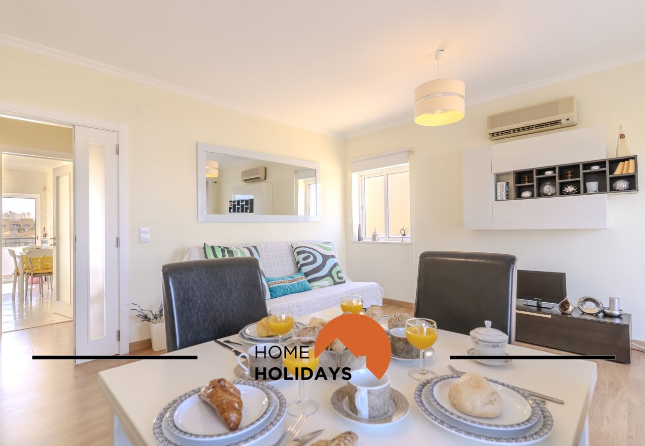Appartement à Albufeira - #320 Family Flat in Center of the City 