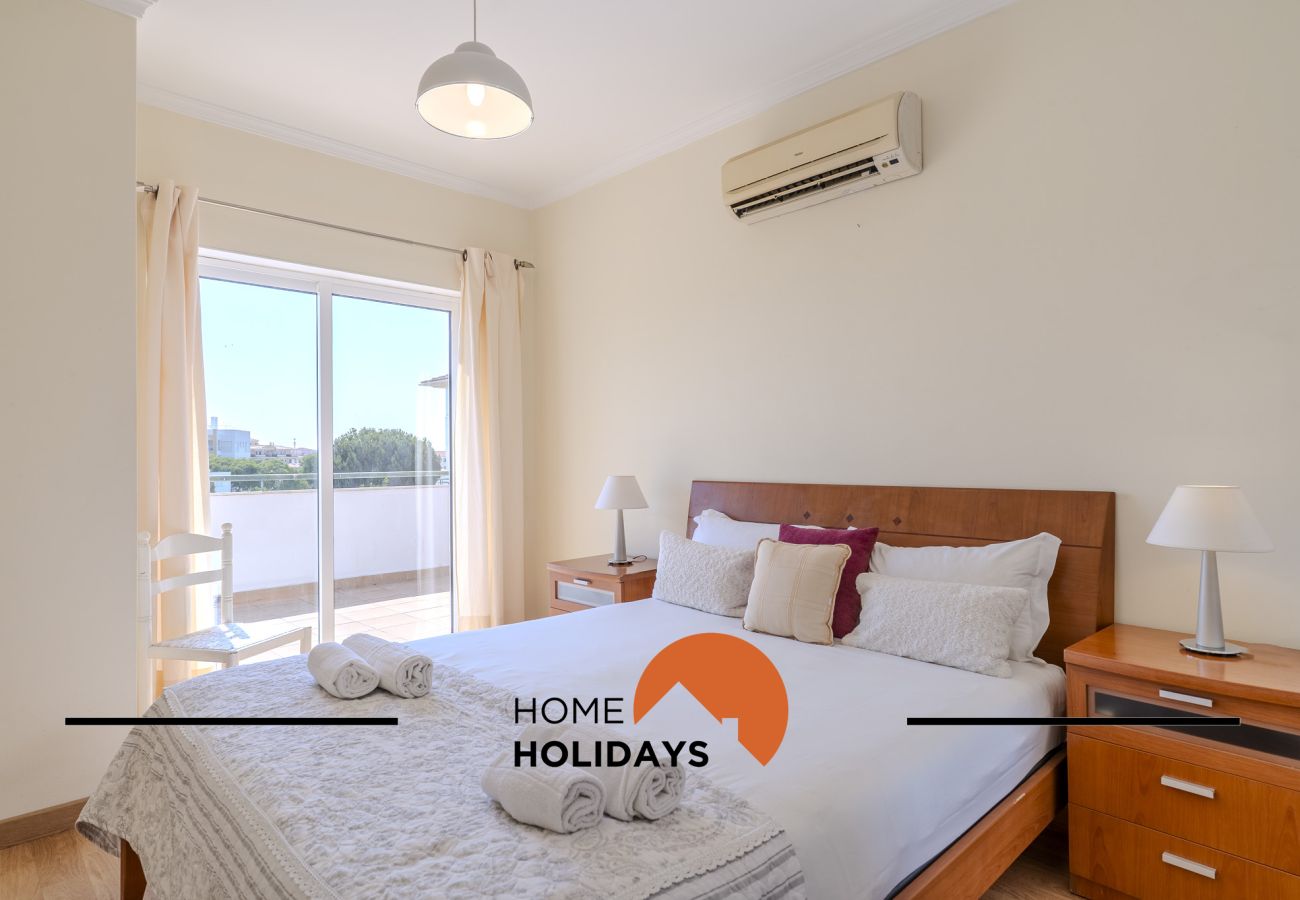 Appartement à Albufeira - #320 Family Flat in Center of the City 