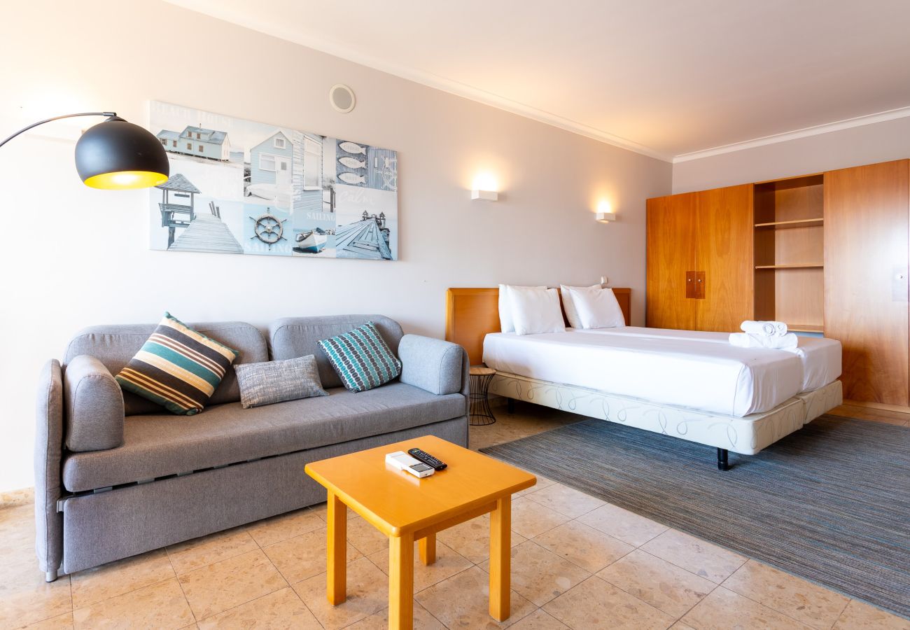 Studio à Portimão - #198 Praia Mar Apartment | Pool & Location