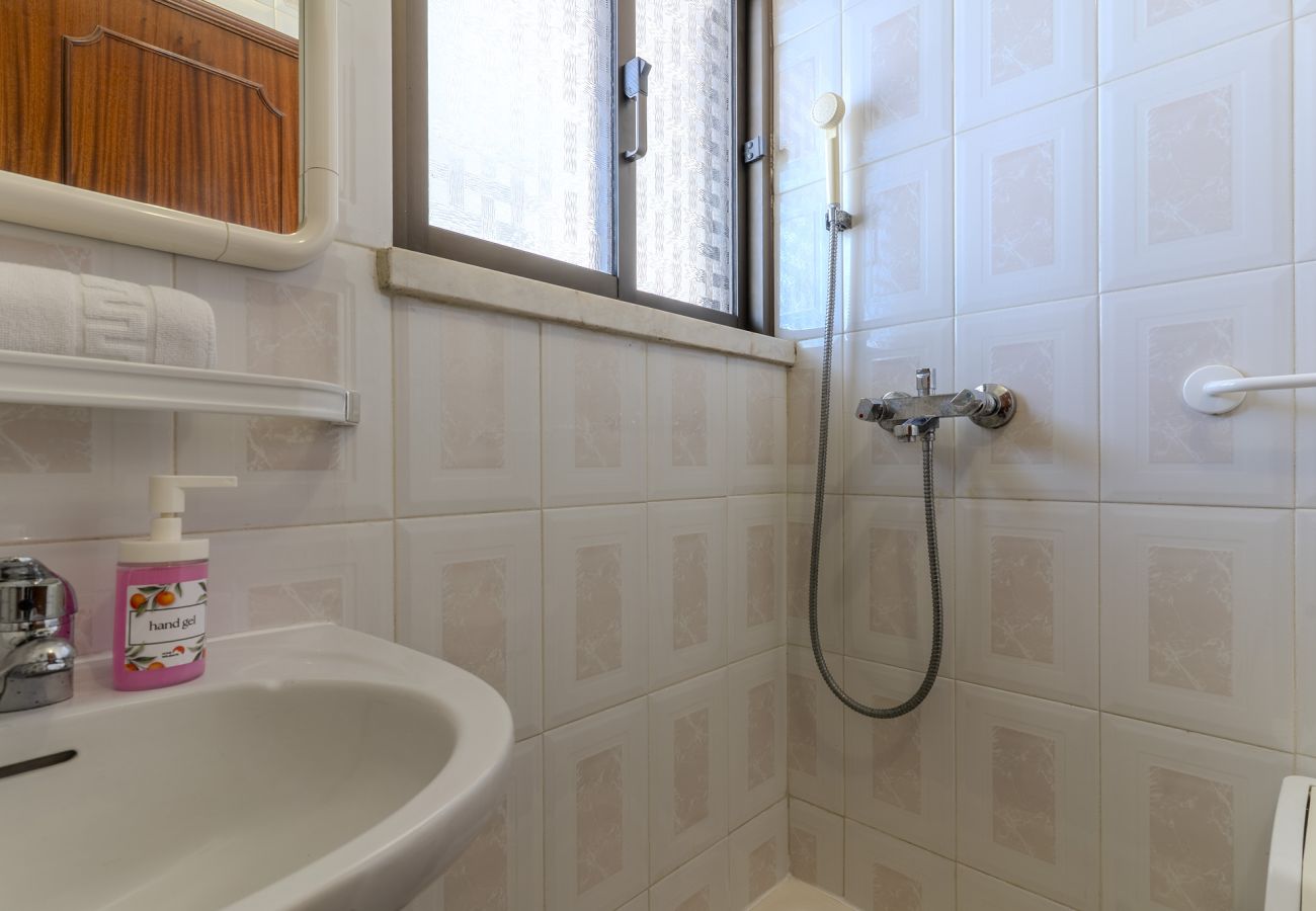 Appartement à Albufeira - #345 Central Albufeira Apartment | AC & Garage 