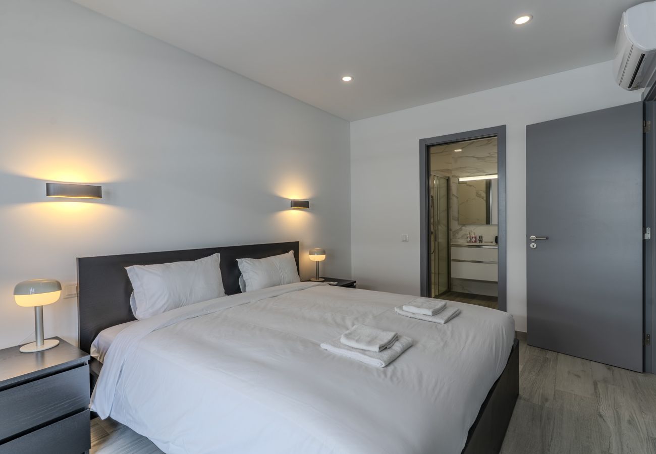 Appartement à Quarteira - #371 Sunny Quarteira Apartment | Near the Beach