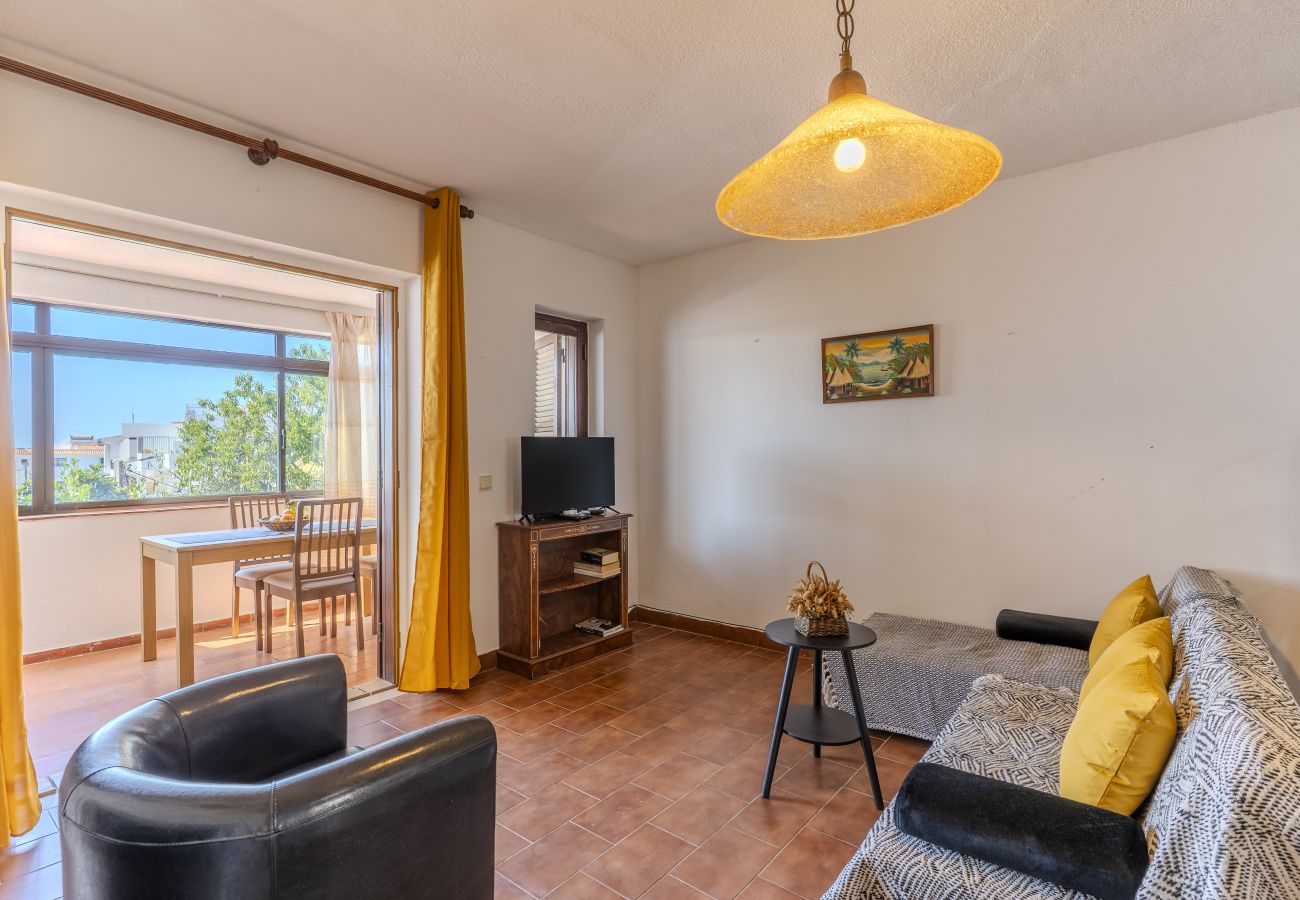 Maison à Albufeira - #417 Sunny 2BR Retreat | Open Views | Páteo