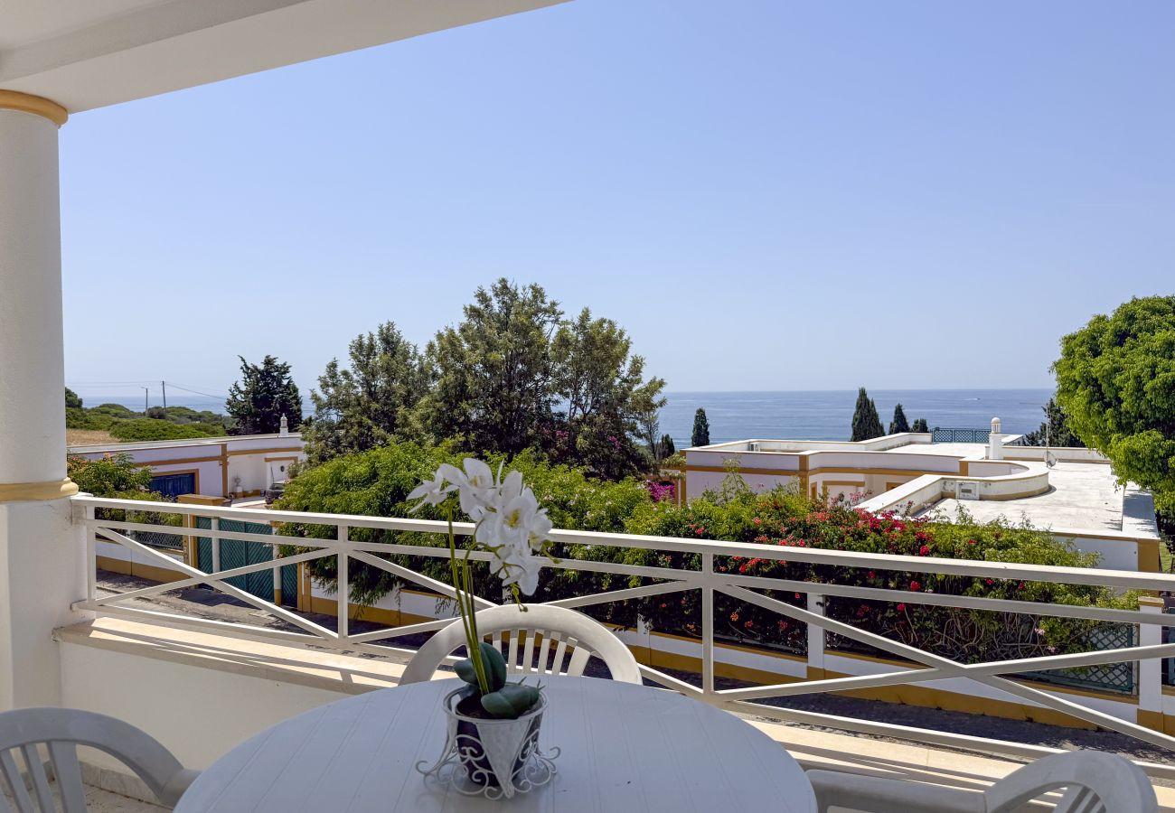 Appartement à Albufeira - #398 Elegant Sea View Apartment W Balcony | 1BR