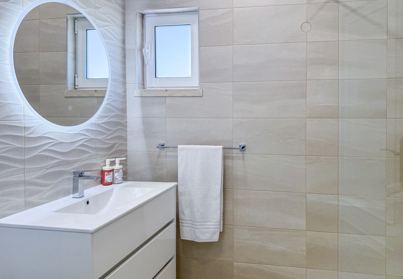Appartement à Albufeira - #398 Elegant Sea View Apartment W Balcony | 1BR
