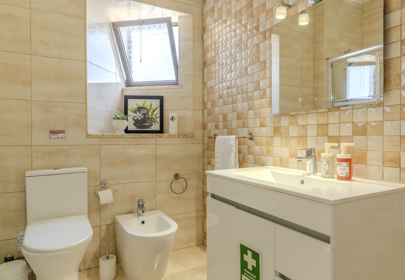 Appartement à Albufeira - #405 Cozy 1BR Retreat | Pool | Close to Oura