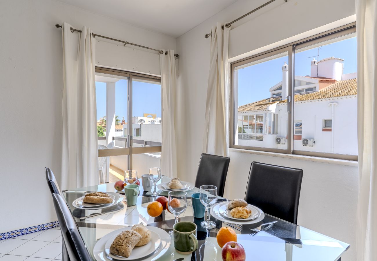 Appartement à Albufeira - #405 Cozy 1BR Retreat | Pool | Close to Oura