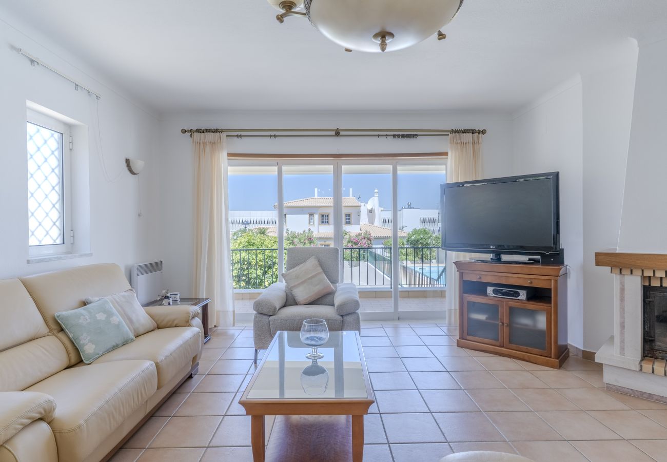 Villa à Albufeira - #416 Spacious Villa | Private Pool, BBQ & Parking