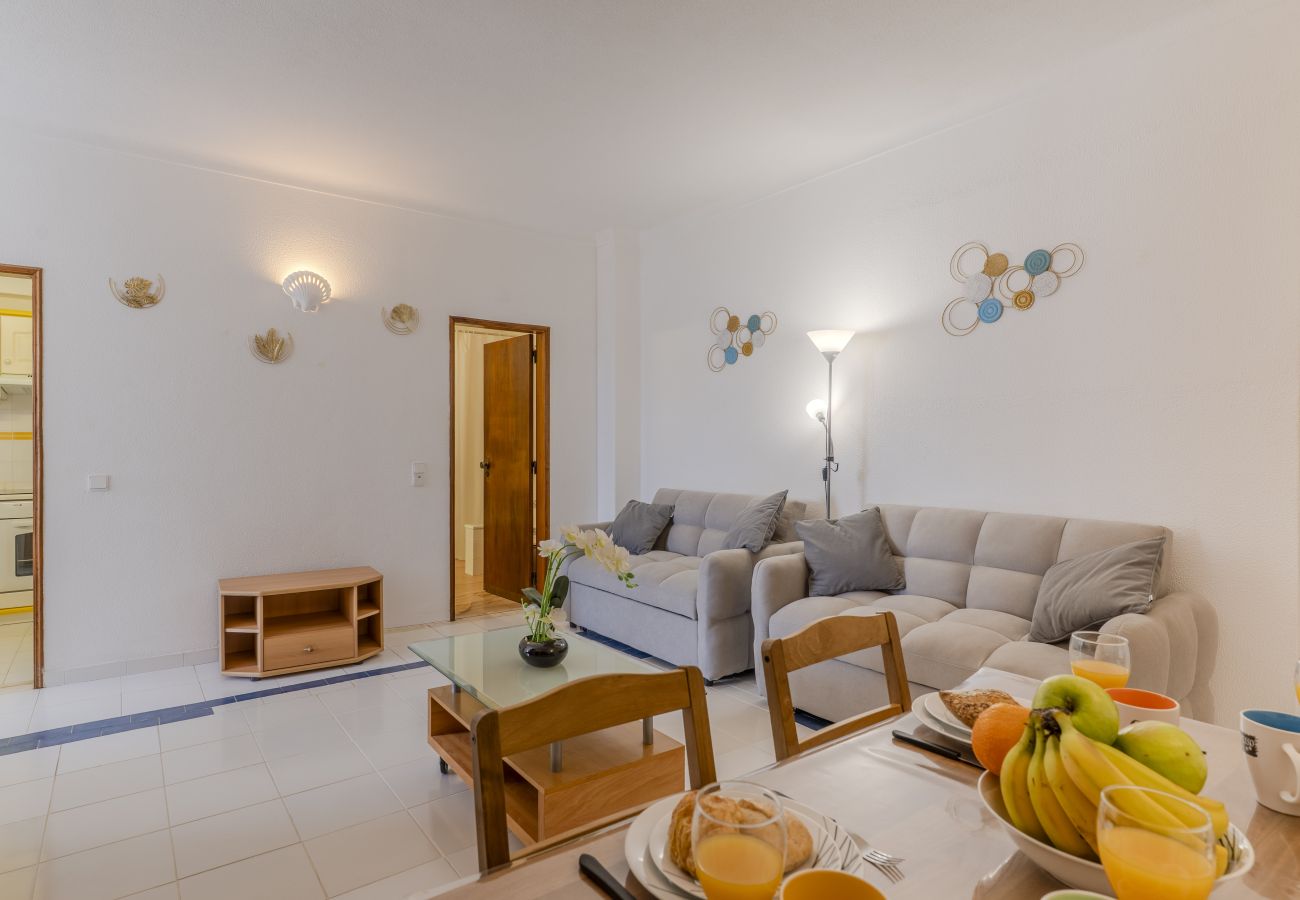 Appartement à Albufeira - #401 Cozy & Central 1BR Apartment in Albufeira