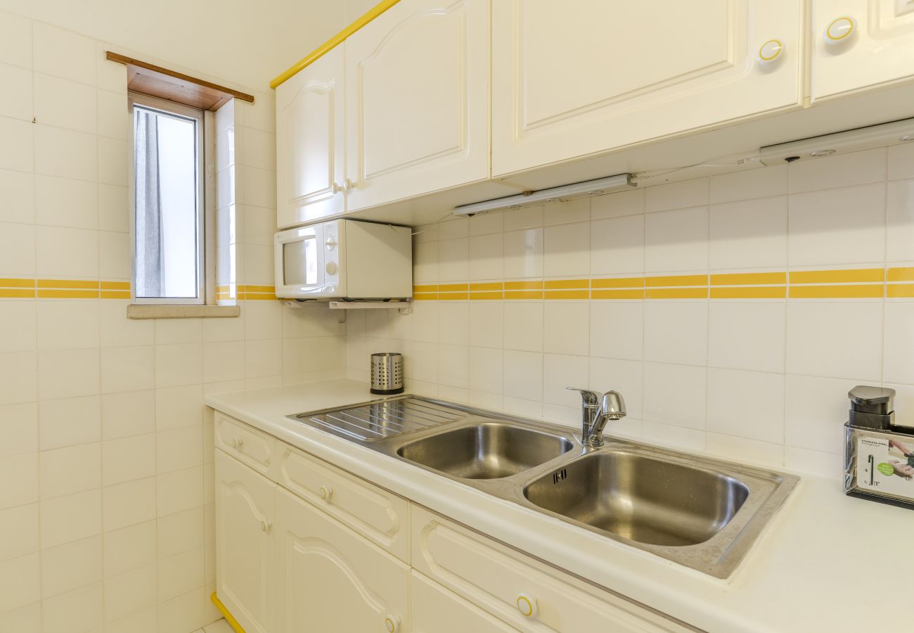 Appartement à Albufeira - #401 Cozy & Central 1BR Apartment in Albufeira