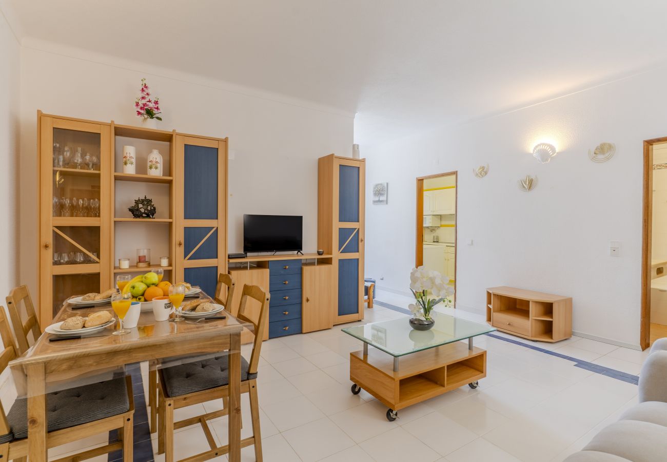 Appartement à Albufeira - #401 Cozy & Central 1BR Apartment in Albufeira