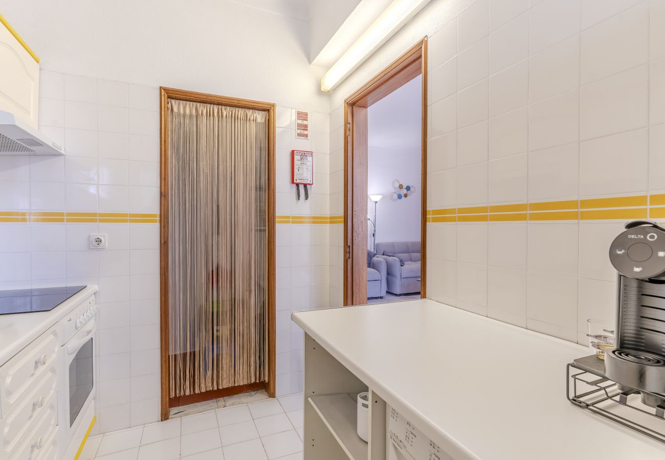 Appartement à Albufeira - #401 Cozy & Central 1BR Apartment in Albufeira