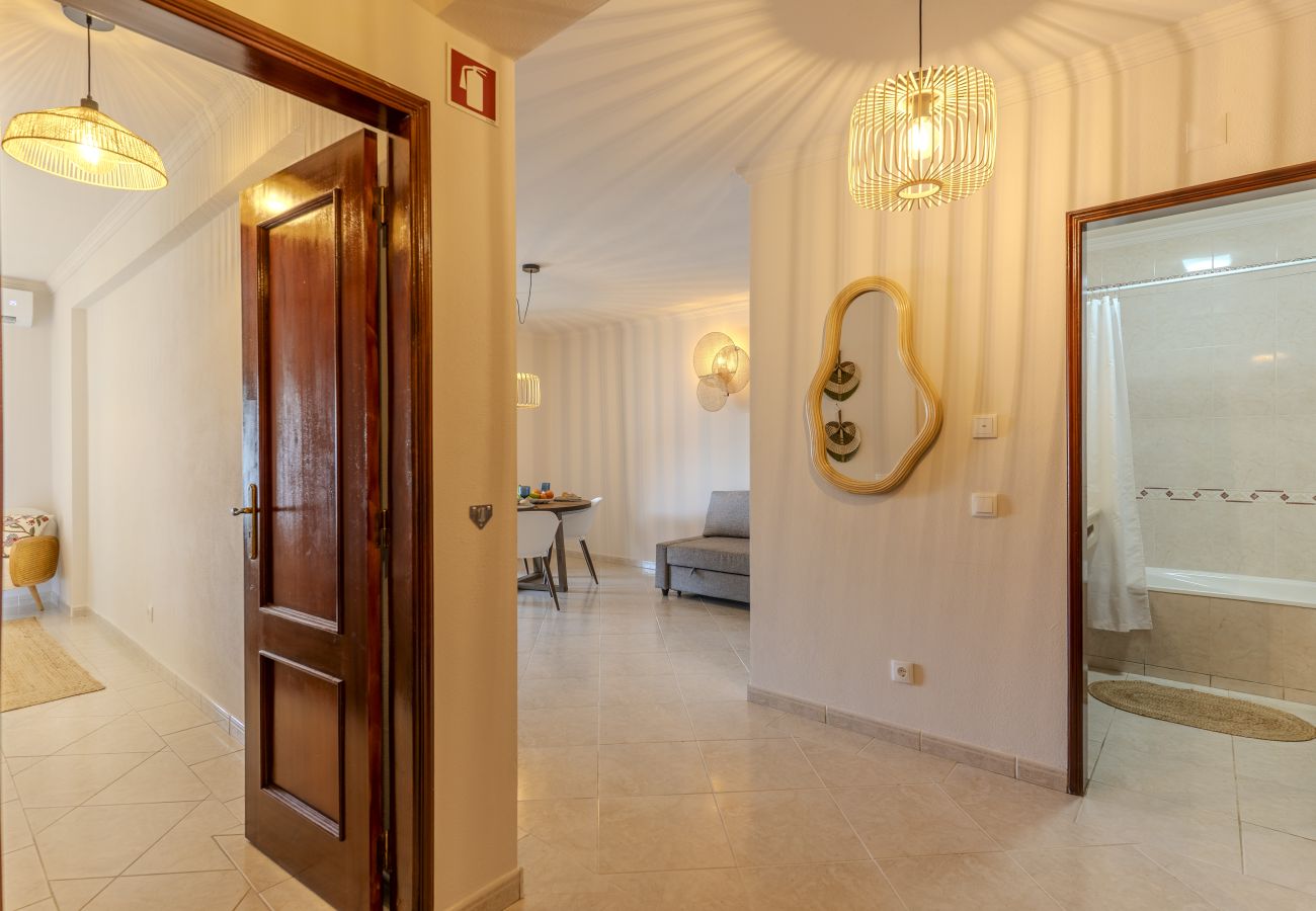 Appartement à Albufeira - #413 Charming 1BR Apartment | Salgados, Albufeira