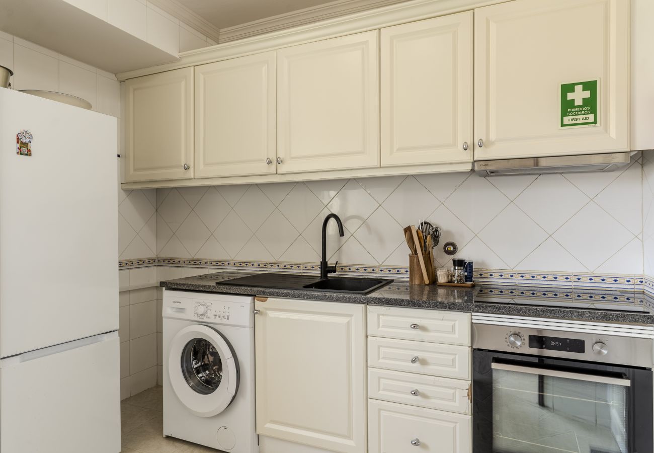 Appartement à Albufeira - #413 Charming 1BR Apartment | Salgados, Albufeira