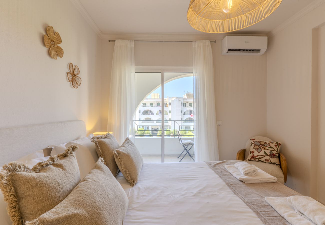 Appartement à Albufeira - #413 Charming 1BR Apartment | Salgados, Albufeira