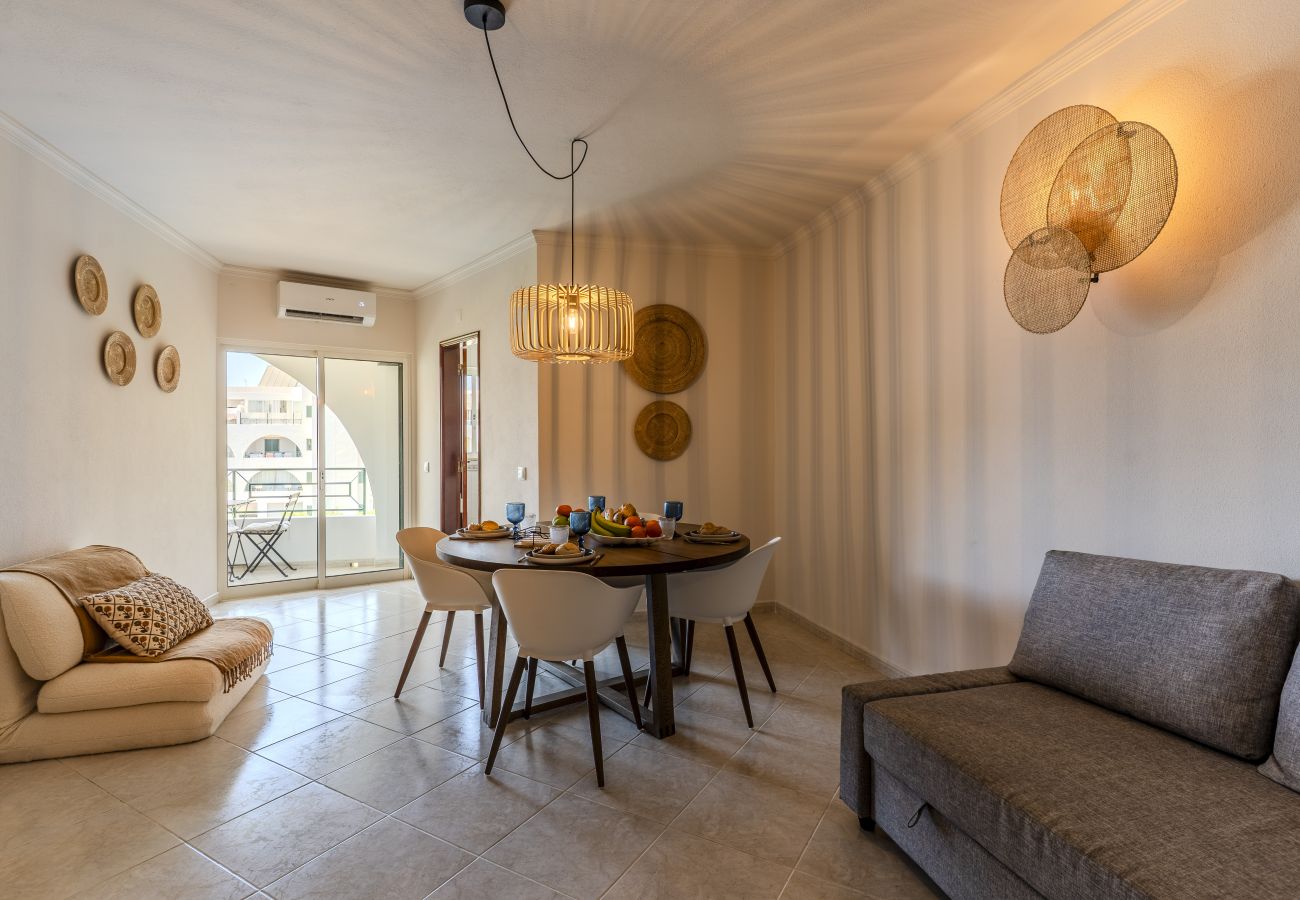 Appartement à Albufeira - #413 Charming 1BR Apartment | Salgados, Albufeira