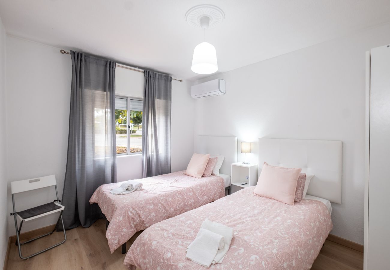 Apartamento em Albufeira - #002 Cozy Flat in Albufeira | Central Stay