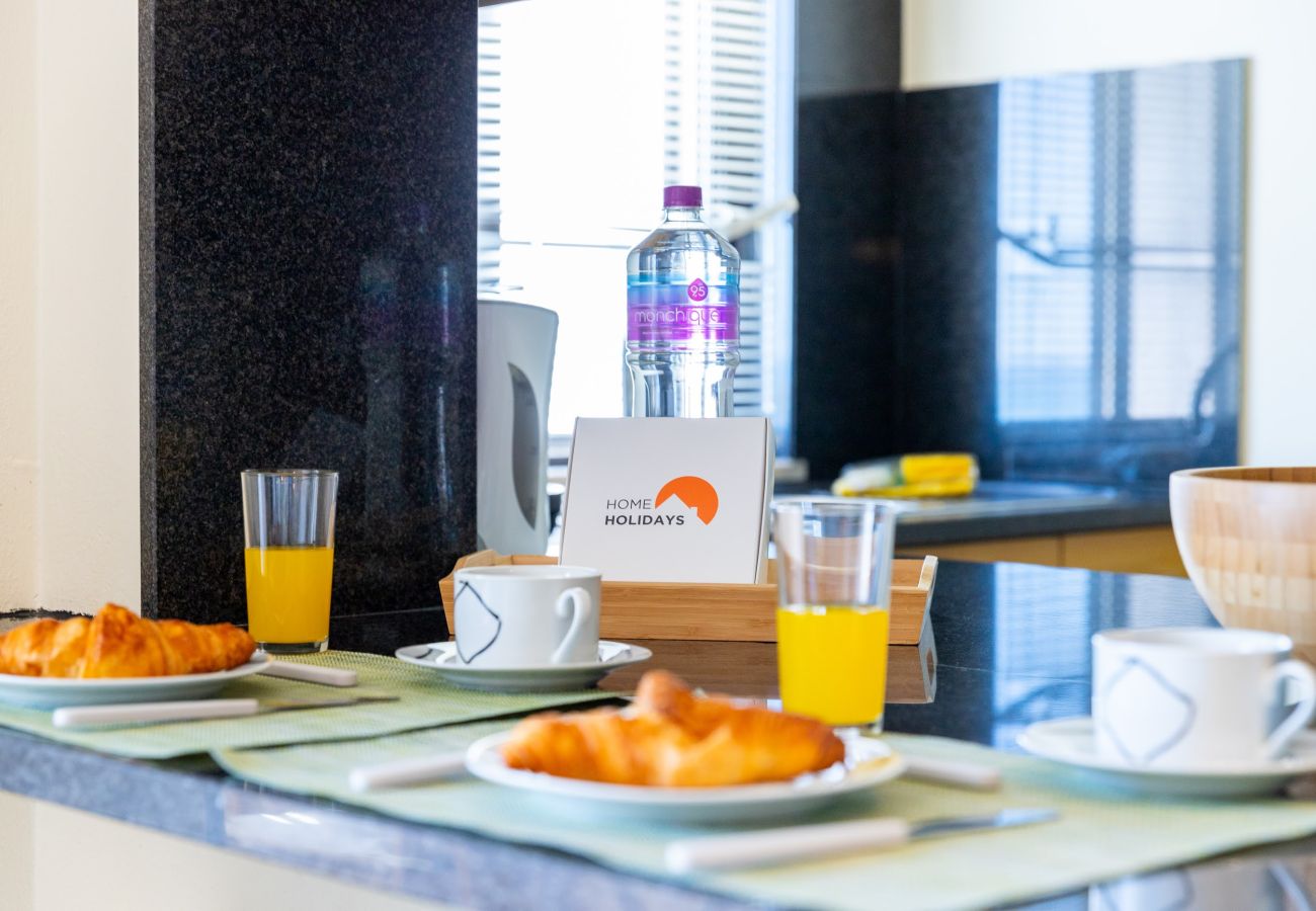 Apartamento em Albufeira - #005 Modern Apartment | Cozy & Bright