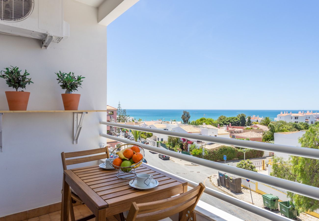 Apartamento em Albufeira - #005 Modern Apartment | Cozy & Bright