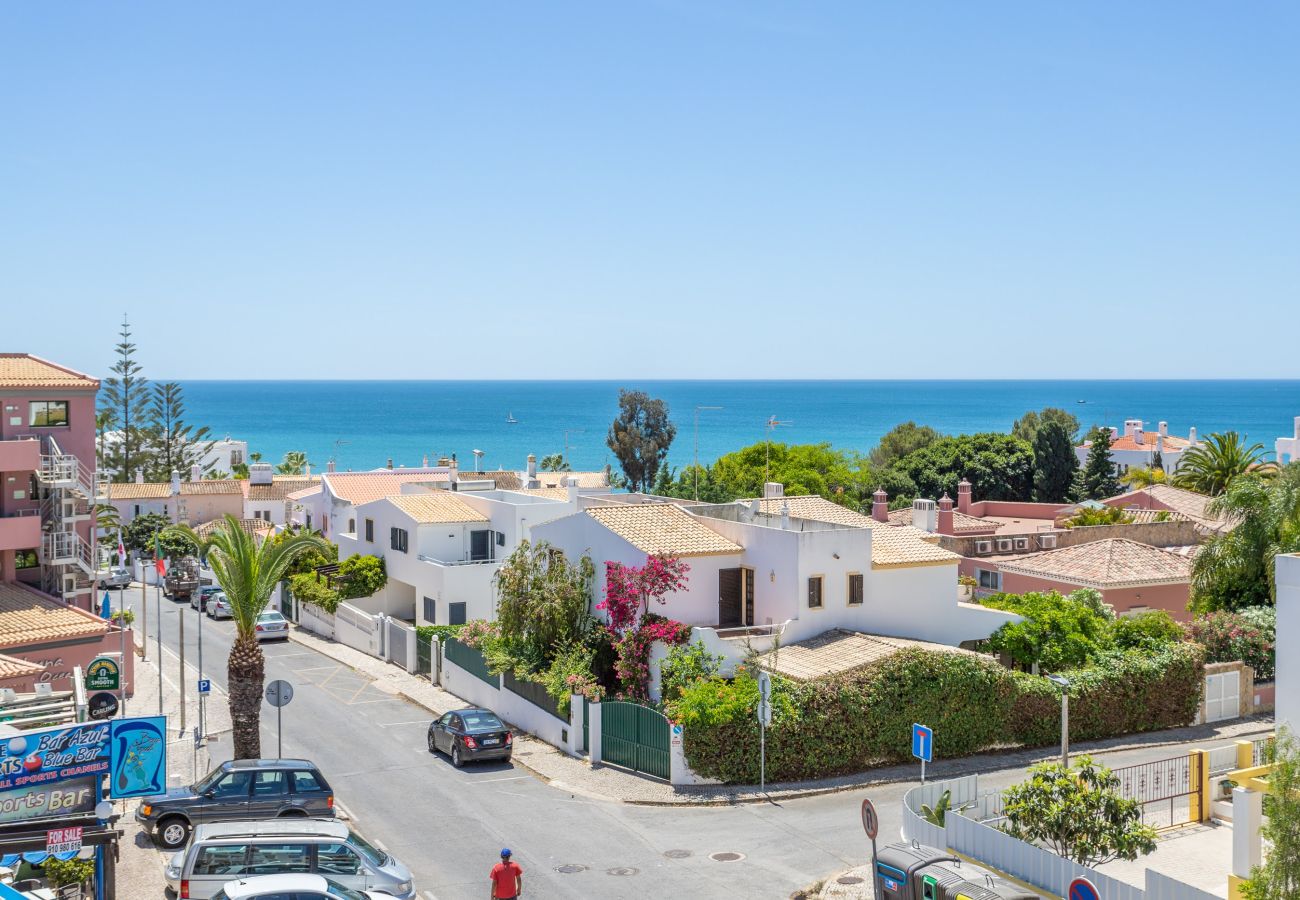Apartamento em Albufeira - #005 Modern Apartment | Cozy & Bright