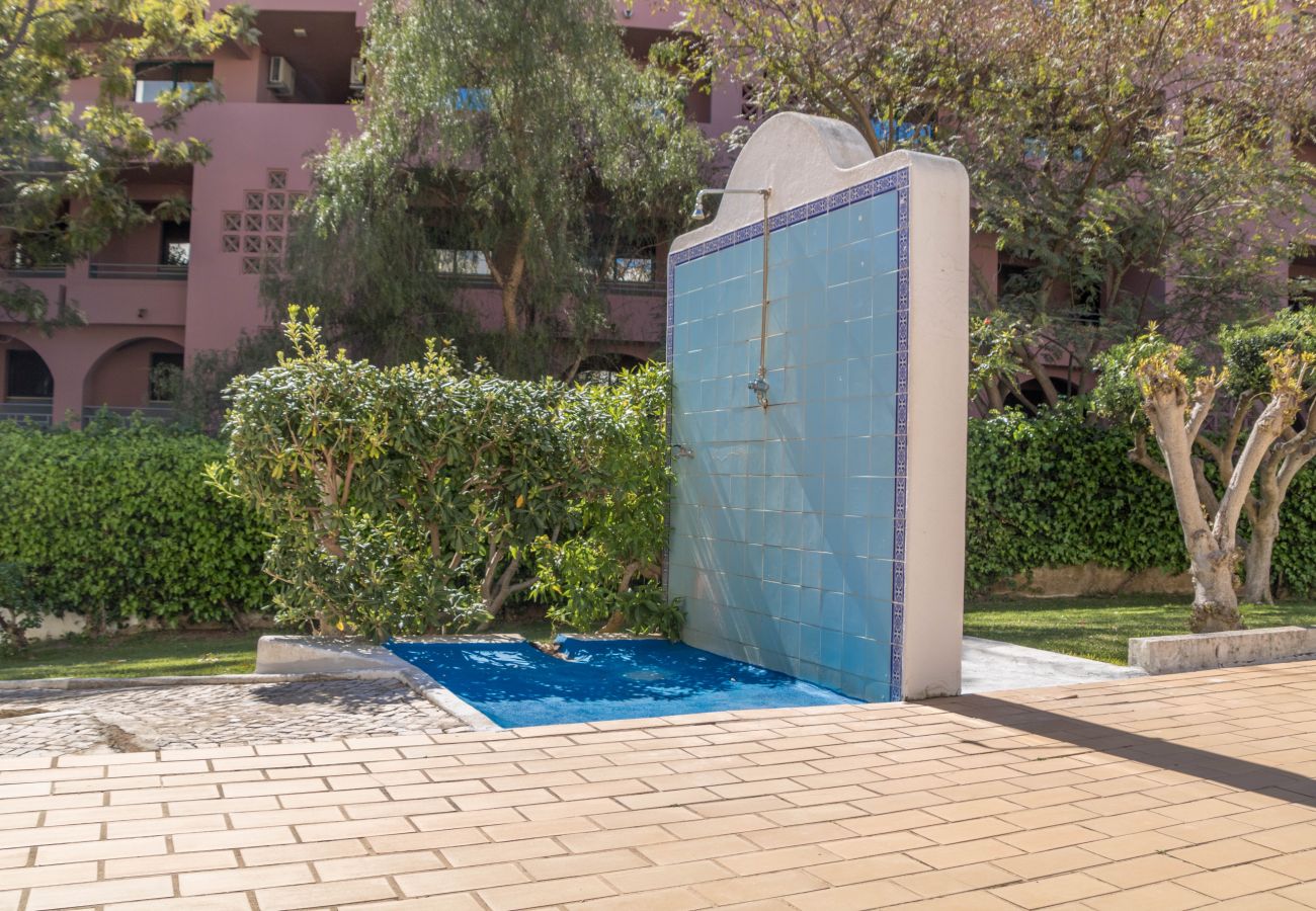 Apartamento em Albufeira - #005 Modern Apartment | Cozy & Bright