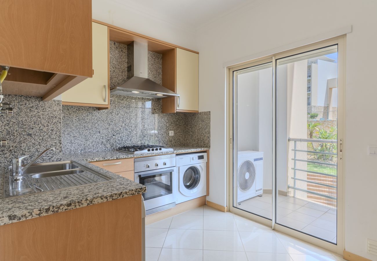 Apartamento em Albufeira - #004 Encosta Apartment | Pool & Relax Area