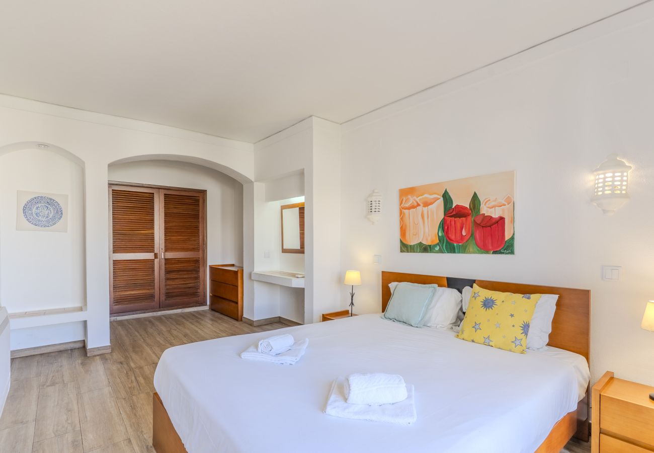 Casa em Albufeira - #015 Bright Apartment | Peaceful Stay