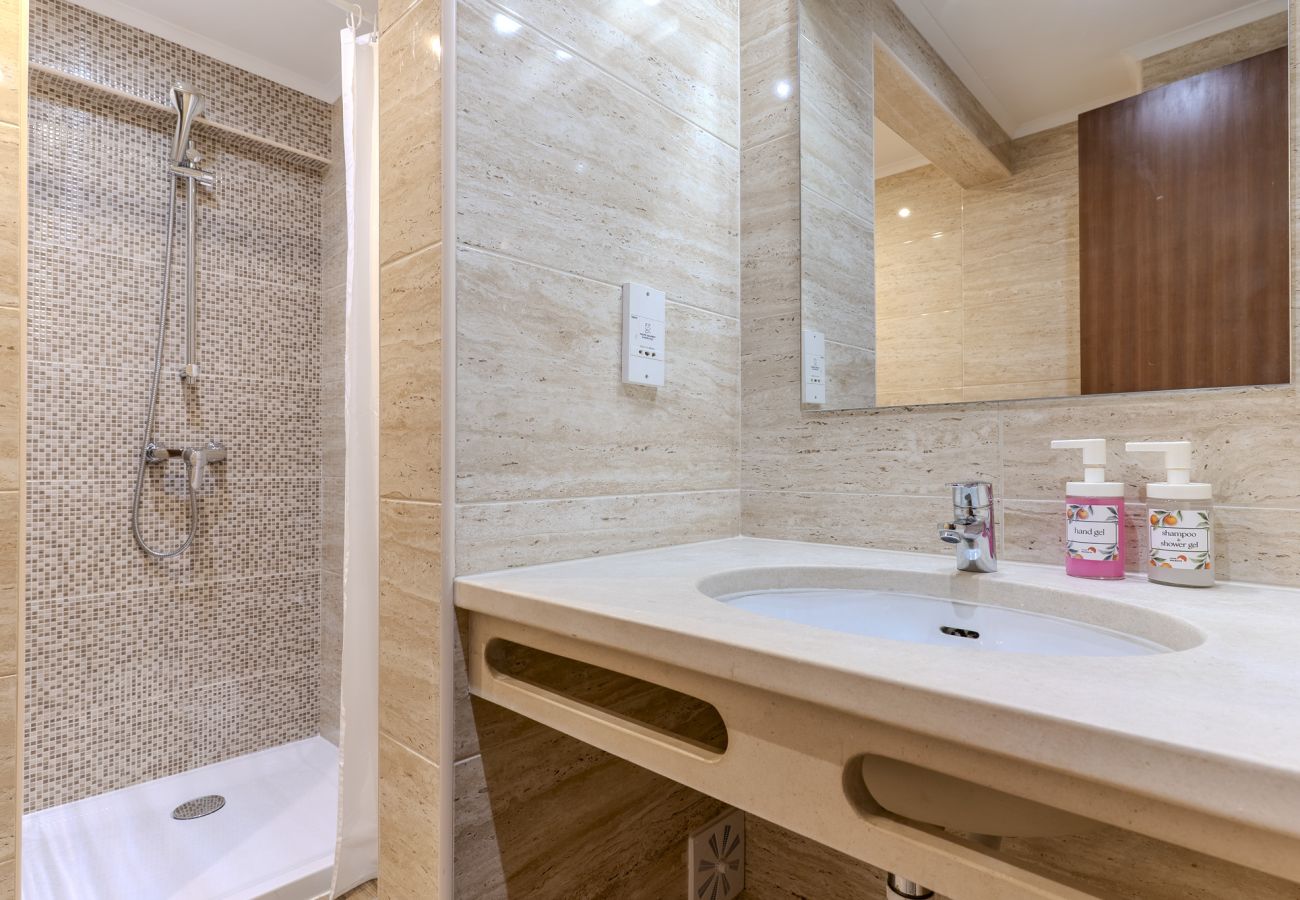 Casa em Albufeira - #015 Bright Apartment | Peaceful Stay