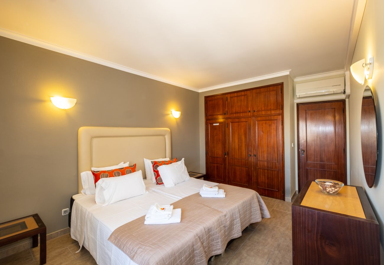 Apartamento em Albufeira - #018 2BR Modern Apartment |  Comfort
