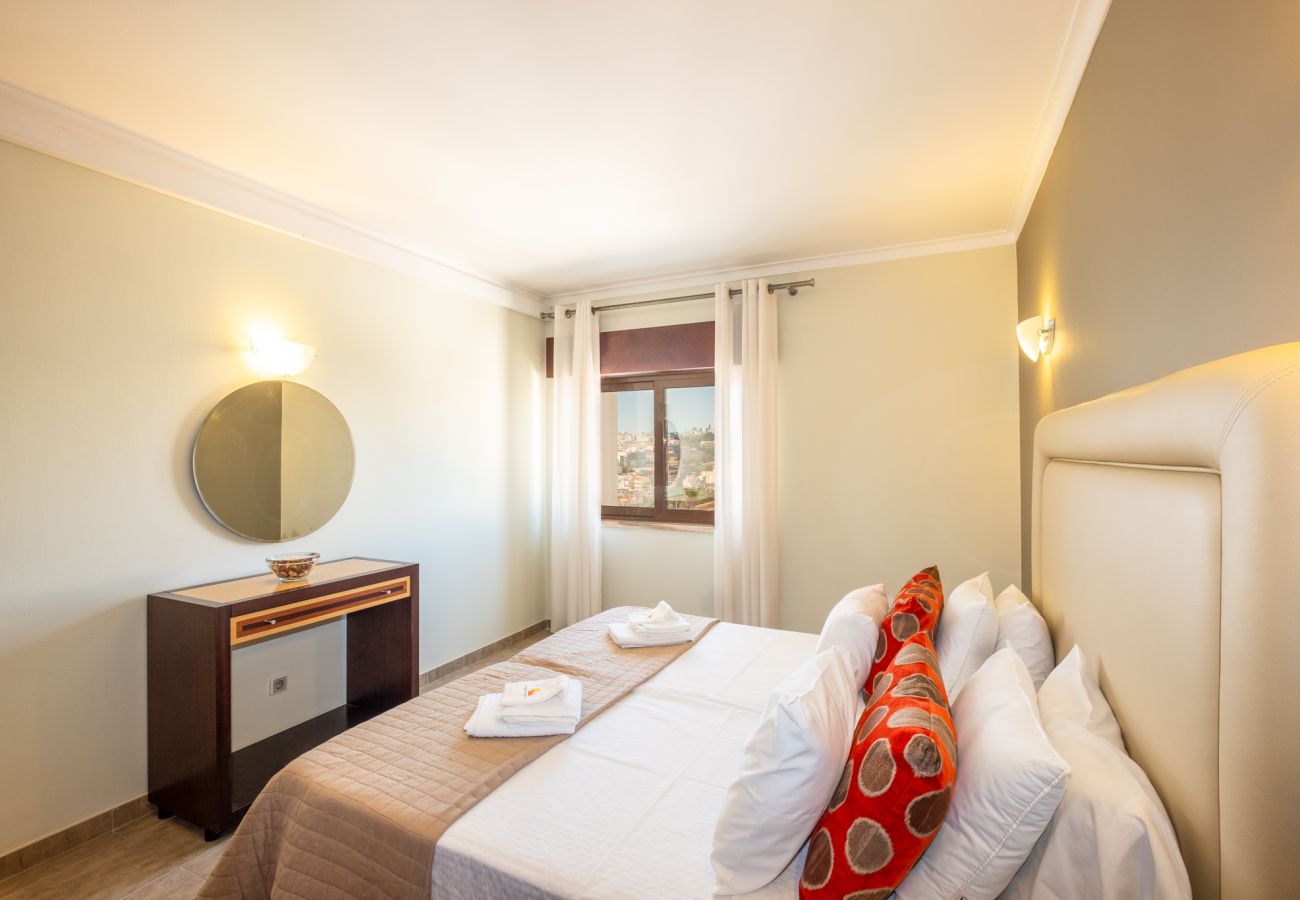 Apartamento em Albufeira - #018 2BR Modern Apartment |  Comfort
