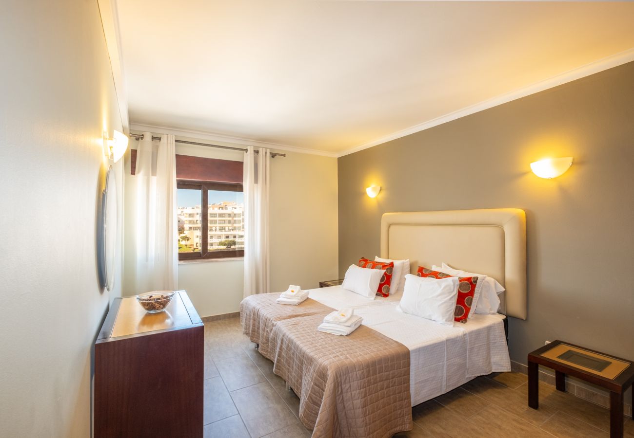 Apartamento em Albufeira - #018 2BR Modern Apartment |  Comfort