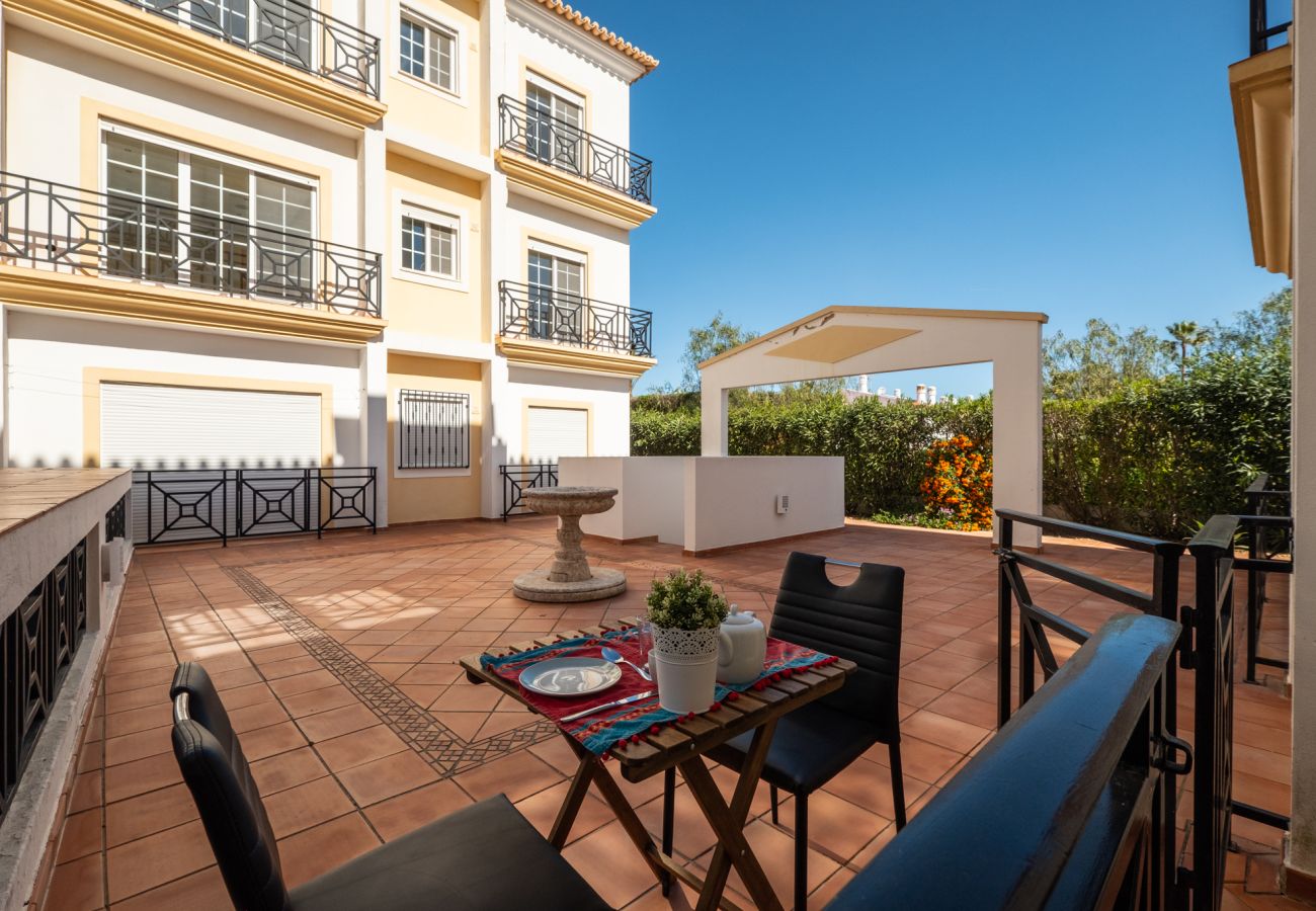 Apartamento em Albufeira - #054 Central Apartment | Walk Everywhere