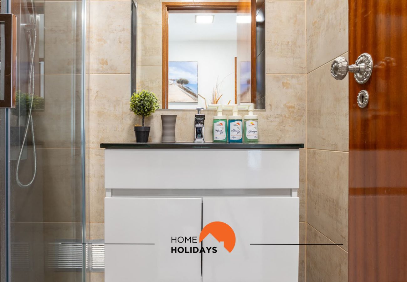 Apartamento em Porches - #193 Luxury Ocean View | Pool & Terrace