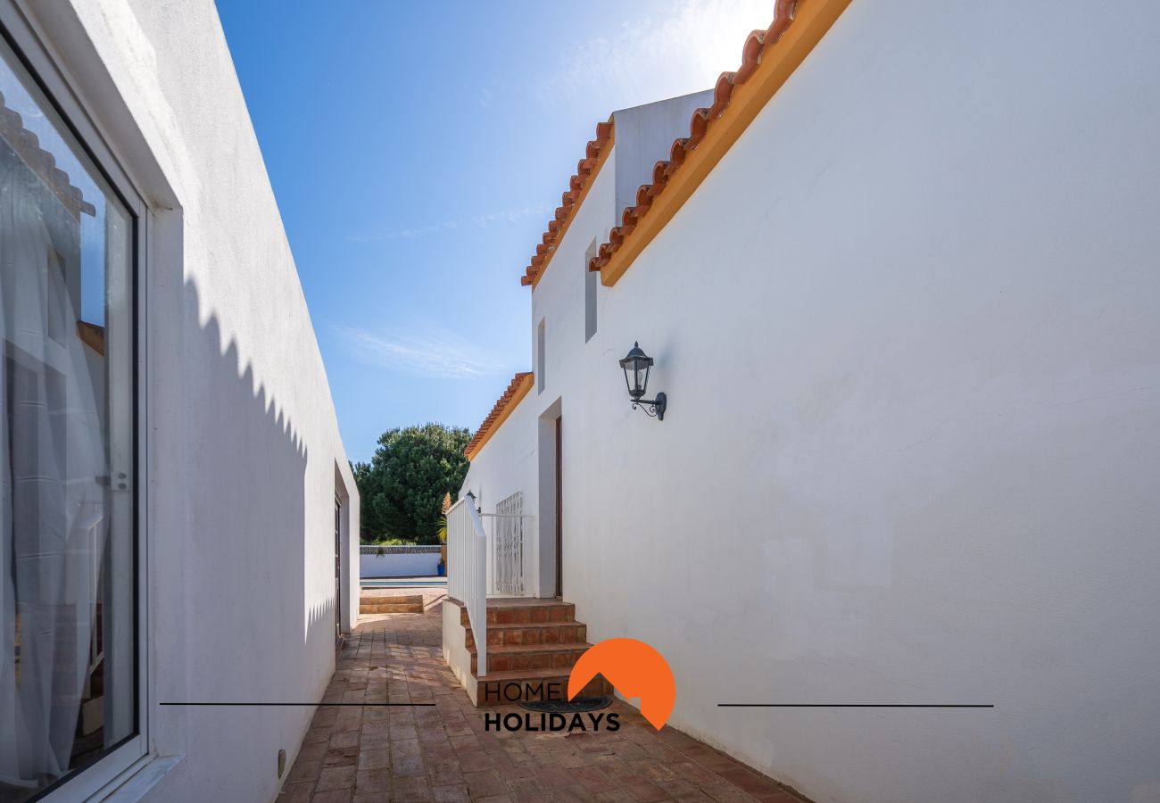 Villa em Albufeira - #213 Villa Roja | Cozy & Quiet
