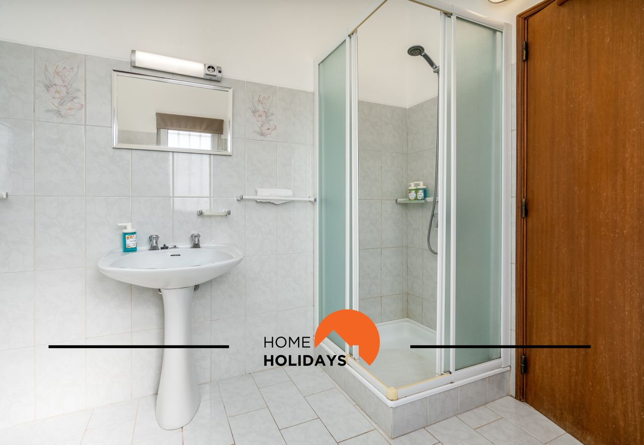 Villa em Albufeira - #245 Family Villa w/ Pool • 5 Min to Zoomarine