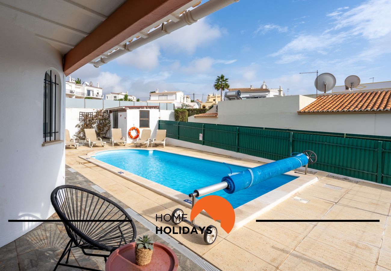 Villa em Albufeira - #245 Family Villa w/ Pool • 5 Min to Zoomarine