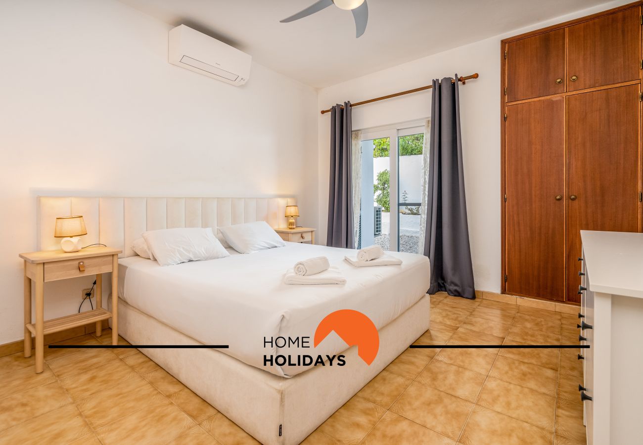 Villa em Albufeira - #245 Family Villa w/ Pool • 5 Min to Zoomarine