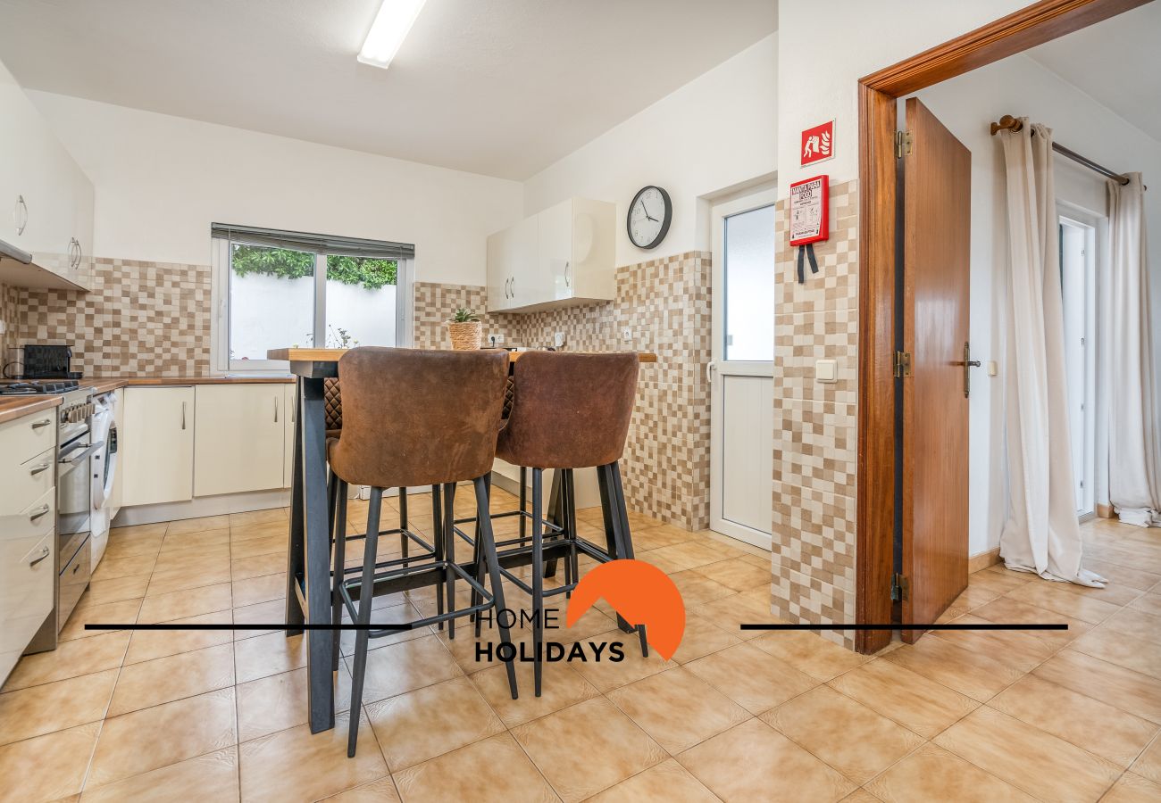 Villa em Albufeira - #245 Family Villa w/ Pool • 5 Min to Zoomarine