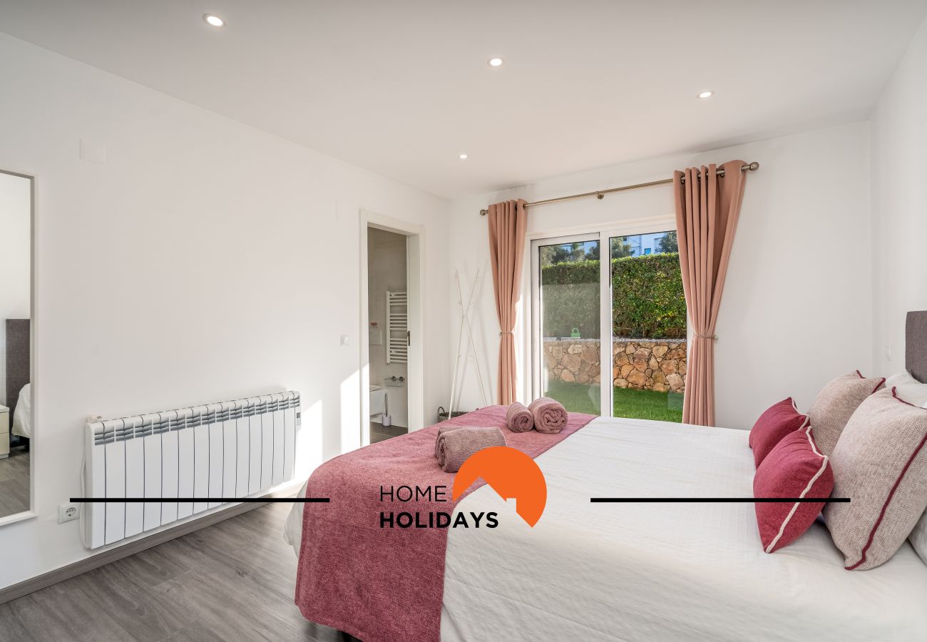 Villa em Albufeira - #239 3BR Villa w/ Pool | Family Stay