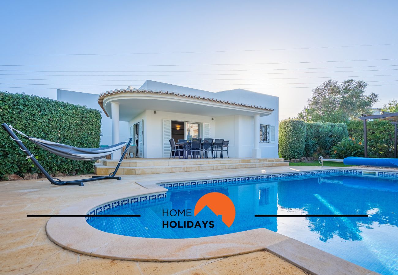 Villa em Albufeira - #239 3BR Villa w/ Pool | Family Stay